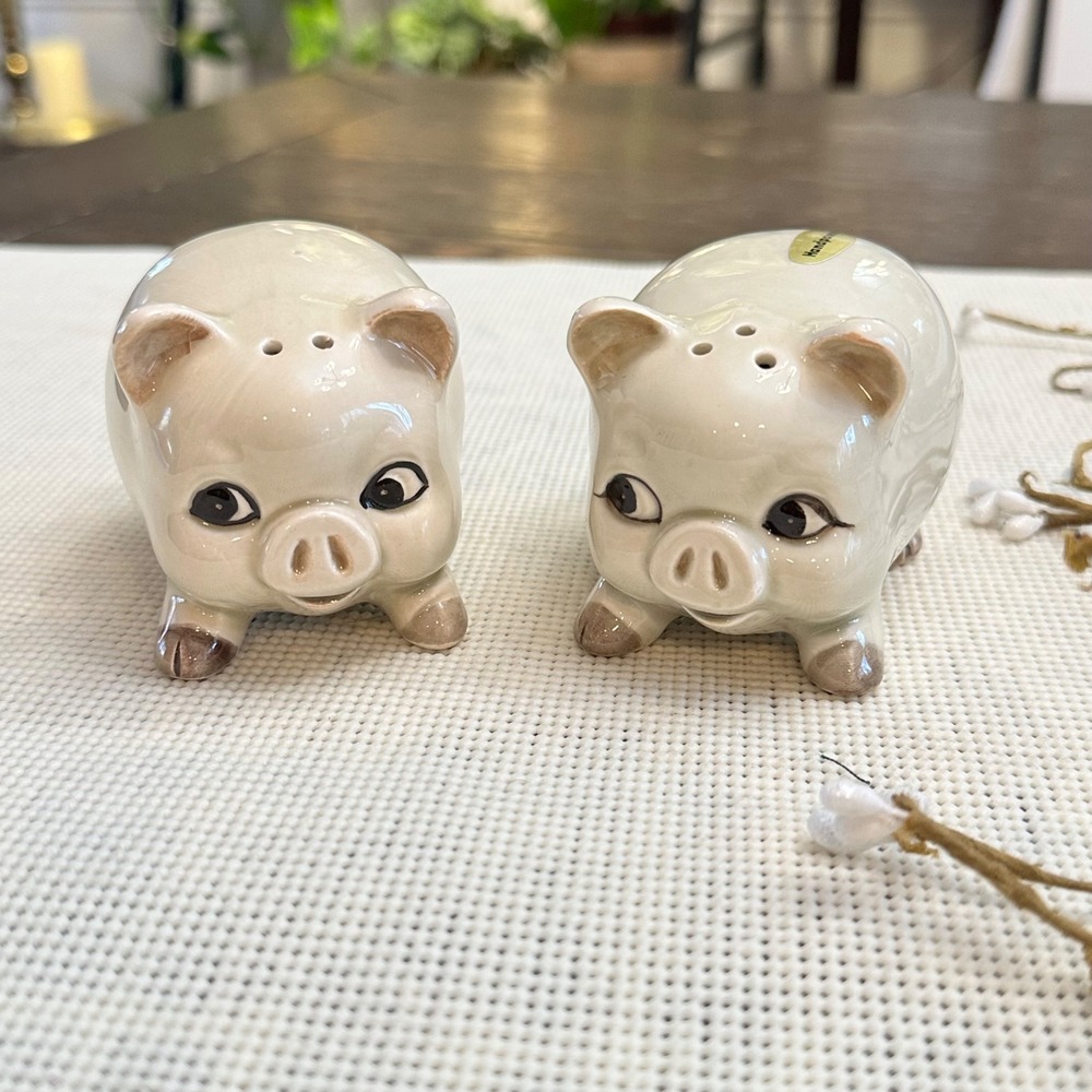 Otagiri Japan Vintage Beige Pigs Anthropomorphic Salt And Pepper‎ Shakers